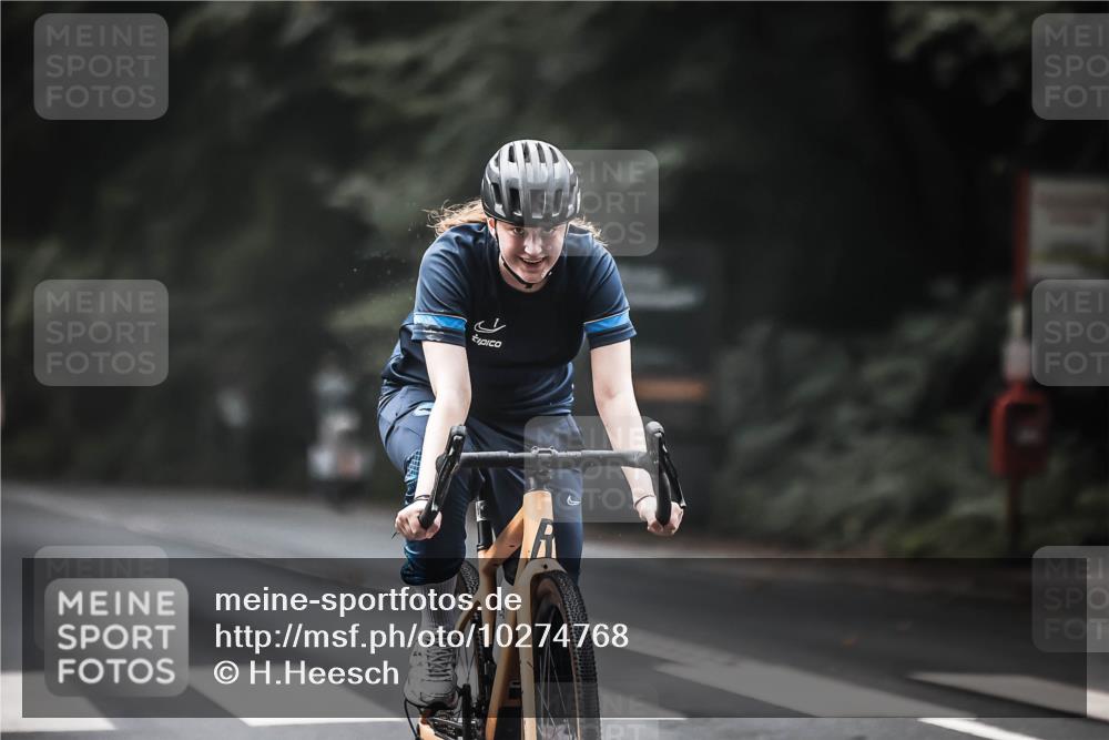 13.09.2026 - Stadtparktriathlon H.Heesch http://msf.ph/oto/10274768 13.09.2026 10:30:46 Radfahren 324, 331, 461 meine-sportfotos.de