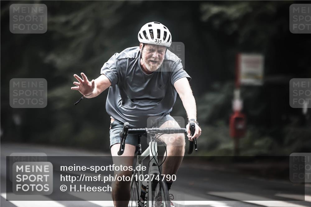 13.09.2026 - Stadtparktriathlon H.Heesch http://msf.ph/oto/10274790 13.09.2026 10:30:51 Radfahren 324, 331, 357, 422, 428, 457 meine-sportfotos.de