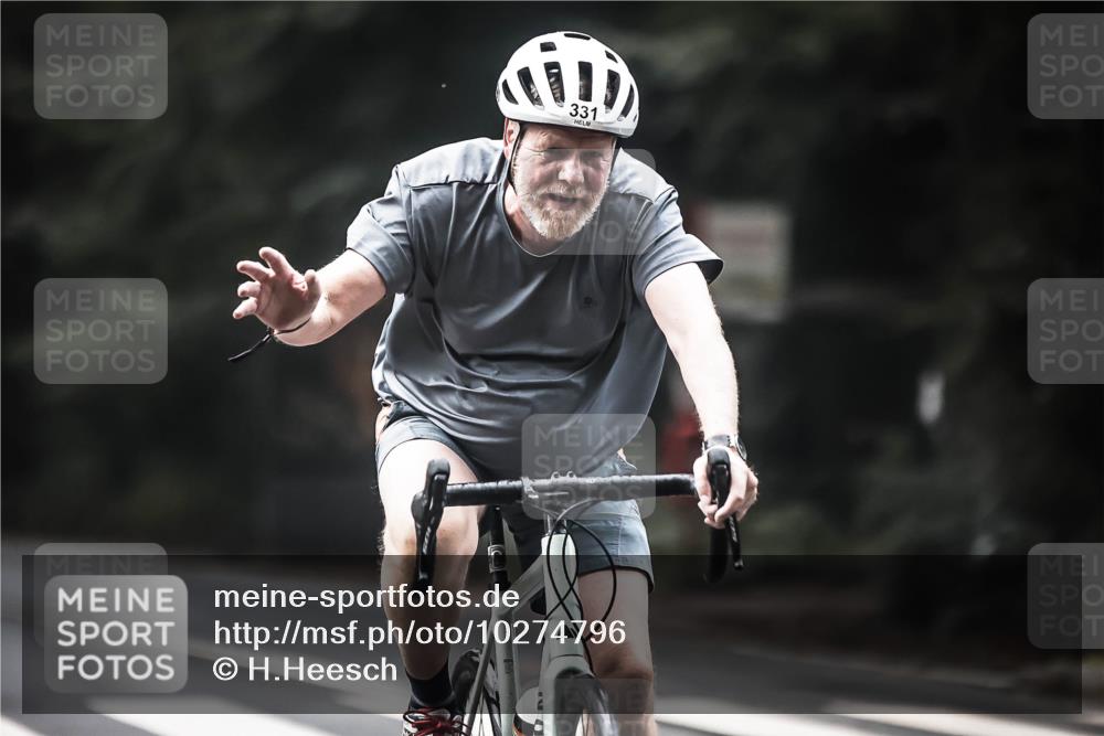 13.09.2026 - Stadtparktriathlon H.Heesch http://msf.ph/oto/10274796 13.09.2026 10:30:51 Radfahren 324, 331, 357, 422, 428, 457 meine-sportfotos.de