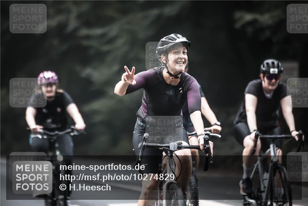 13.09.2026 - Stadtparktriathlon H.Heesch http://msf.ph/oto/10274829 13.09.2026 10:30:57 Radfahren 307, 331, 357, 422, 428, 457 meine-sportfotos.de