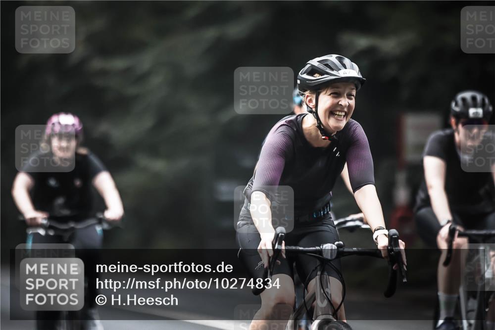 13.09.2026 - Stadtparktriathlon H.Heesch http://msf.ph/oto/10274834 13.09.2026 10:30:57 Radfahren 307, 331, 357, 422, 428, 457 meine-sportfotos.de