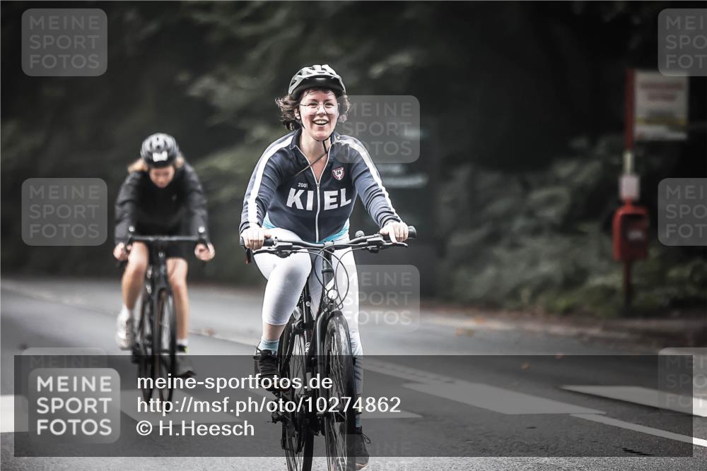 13.09.2026 - Stadtparktriathlon H.Heesch http://msf.ph/oto/10274862 13.09.2026 10:31:12 Radfahren 252, 296, 326 meine-sportfotos.de