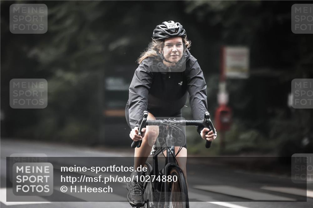 13.09.2026 - Stadtparktriathlon H.Heesch http://msf.ph/oto/10274880 13.09.2026 10:31:13 Radfahren 252, 296, 326 meine-sportfotos.de