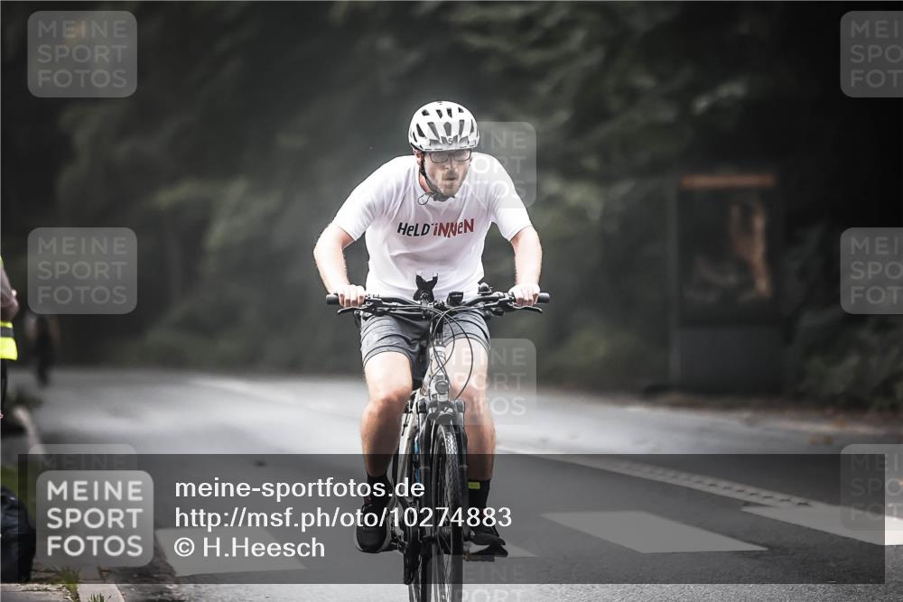 13.09.2026 - Stadtparktriathlon H.Heesch http://msf.ph/oto/10274883 13.09.2026 10:31:15 Radfahren 252, 296, 326 meine-sportfotos.de