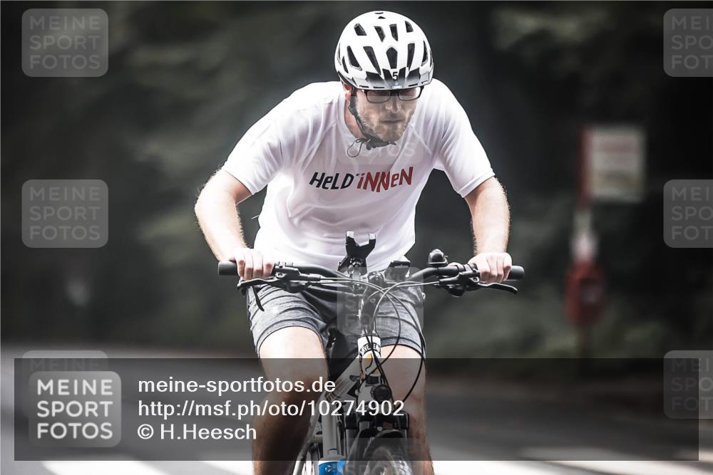 13.09.2026 - Stadtparktriathlon H.Heesch http://msf.ph/oto/10274902 13.09.2026 10:31:16 Radfahren 252, 296, 326 meine-sportfotos.de