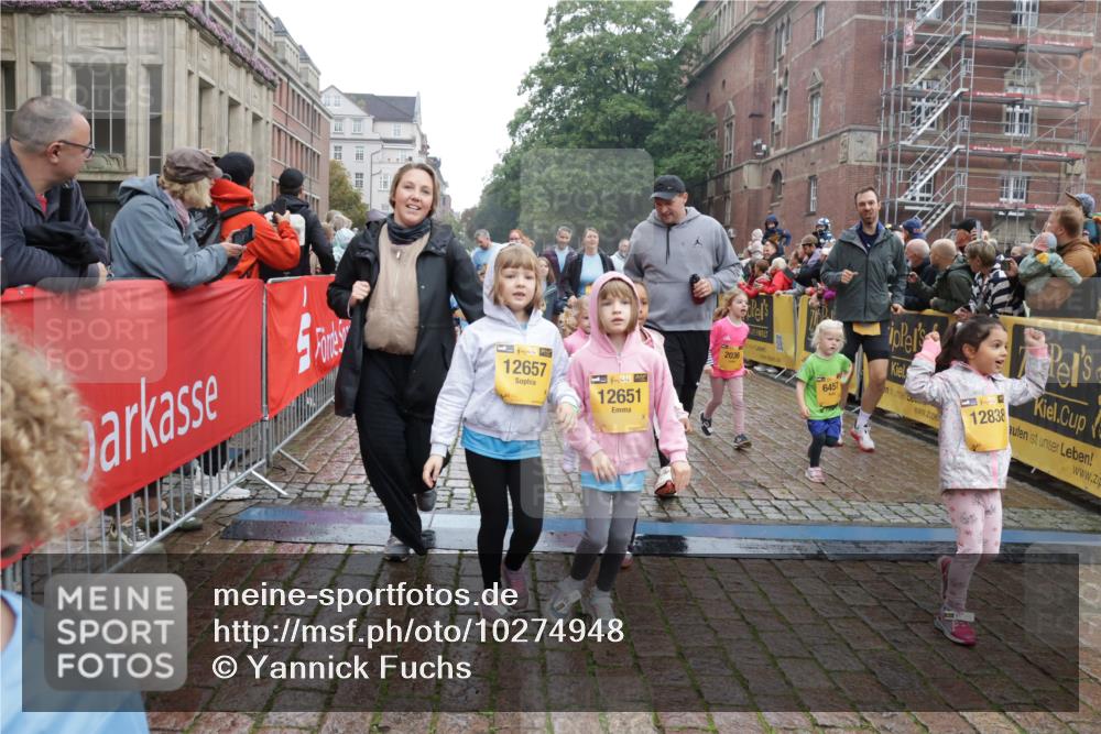 13.09.2026 - Kiel Lauf Yannick Fuchs http://msf.ph/oto/10274948 13.09.2026 08:37:17 Ziel 82, 751, 1055, 1283, 2229, 2567, 3252, 4018, 4705, 5288, 5617, 5722, 6272, 6358, 7146, 7176, 7183, 7184, 8184, 8258, 8612, 8907, 9303, 9422, 9586, 10221, 10714, 10800, 11236, 11487, 11806, 82, 581, 873, 910, 1031, 1128, 1283, 1470, 1808, 2552, 2581, 3098, 3495, 3809, 3815, 3887, 4697, 5096, 5275, 5667, 6145, 6259, 6357, 6440, 6479, 6813, 6817, 6936, 7153, 7633, 7784, 7838, 8070, 8184, 8211, 8243, 8471, 8650, 8653, 8662, 8771, 9028, 9233, 9591, 9762, 9958, 11206, 11563 meine-sportfotos.de
