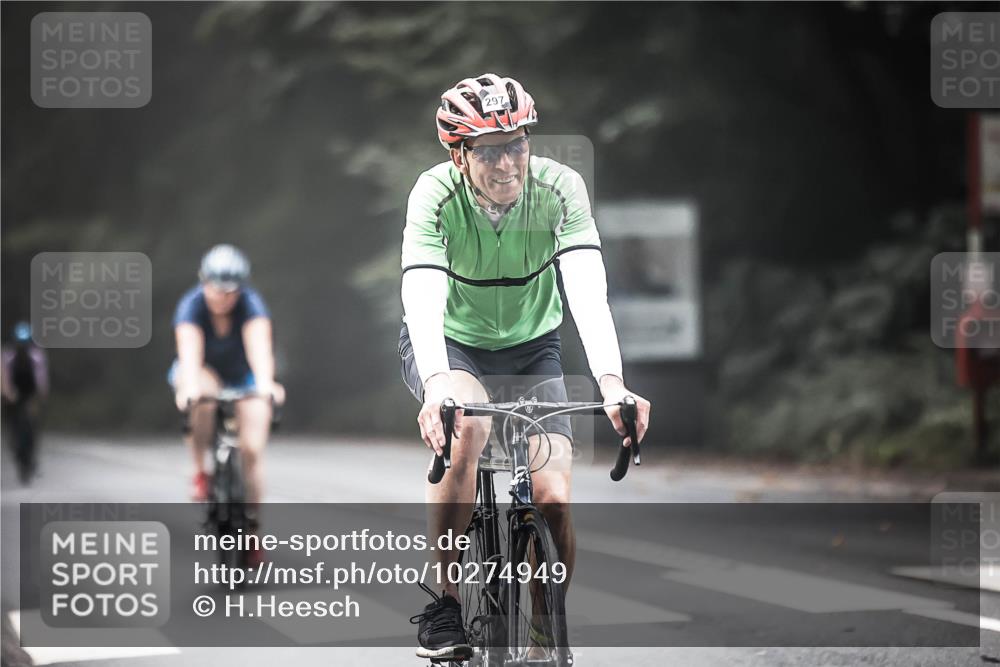 13.09.2026 - Stadtparktriathlon H.Heesch http://msf.ph/oto/10274949 13.09.2026 10:31:34 Radfahren 256, 297, 401, 442 meine-sportfotos.de