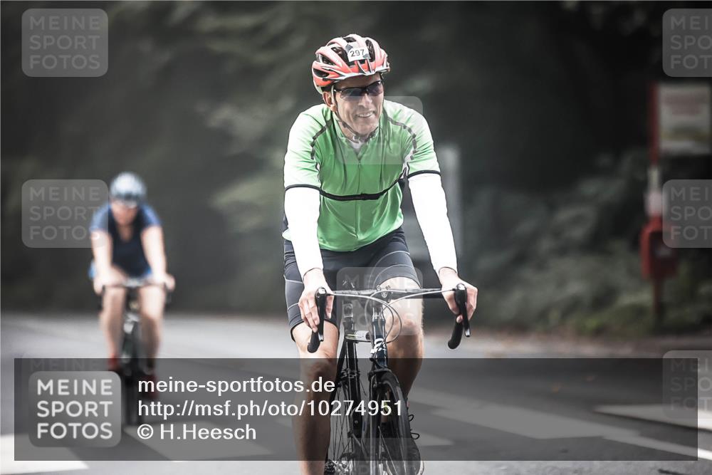 13.09.2026 - Stadtparktriathlon H.Heesch http://msf.ph/oto/10274951 13.09.2026 10:31:34 Radfahren 256, 297, 401, 442 meine-sportfotos.de