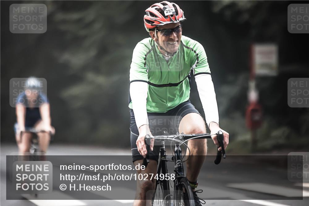13.09.2026 - Stadtparktriathlon H.Heesch http://msf.ph/oto/10274958 13.09.2026 10:31:34 Radfahren 256, 297, 401, 442 meine-sportfotos.de