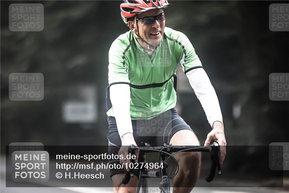 13.09.2026 - Stadtparktriathlon H.Heesch http://msf.ph/oto/10274964 13.09.2026 10:31:35 Radfahren 256, 297, 401, 442 meine-sportfotos.de