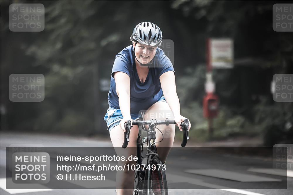 13.09.2026 - Stadtparktriathlon H.Heesch http://msf.ph/oto/10274973 13.09.2026 10:31:36 Radfahren 256, 297, 401, 442 meine-sportfotos.de