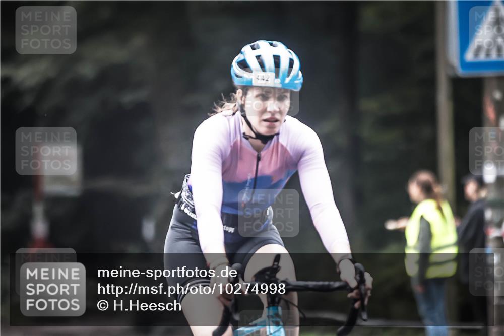 13.09.2026 - Stadtparktriathlon H.Heesch http://msf.ph/oto/10274998 13.09.2026 10:31:41 Radfahren 256, 302, 362, 401, 442 meine-sportfotos.de