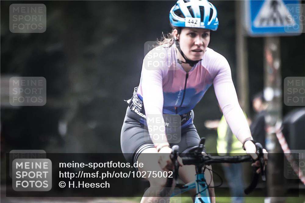 13.09.2026 - Stadtparktriathlon H.Heesch http://msf.ph/oto/10275002 13.09.2026 10:31:41 Radfahren 256, 302, 362, 401, 442 meine-sportfotos.de