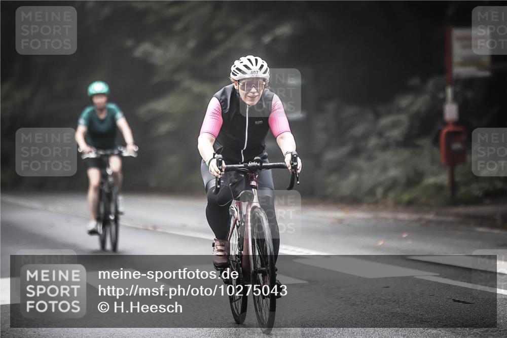 13.09.2026 - Stadtparktriathlon H.Heesch http://msf.ph/oto/10275043 13.09.2026 10:31:55 Radfahren 332, 366, 407 meine-sportfotos.de