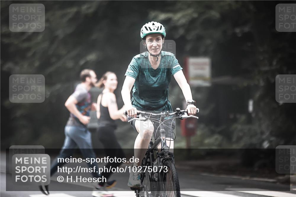 13.09.2026 - Stadtparktriathlon H.Heesch http://msf.ph/oto/10275073 13.09.2026 10:31:57 Radfahren 332, 366, 407 meine-sportfotos.de