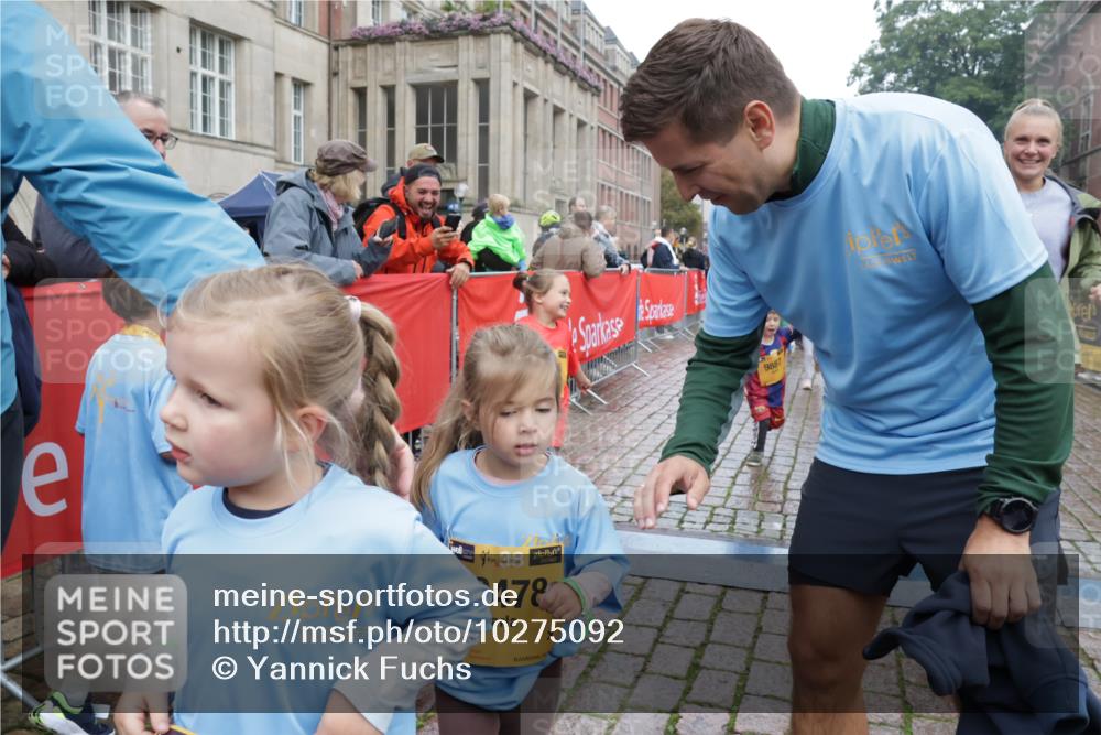 13.09.2026 - Kiel Lauf Yannick Fuchs http://msf.ph/oto/10275092 13.09.2026 08:37:29 Ziel 52, 751, 781, 1212, 1221, 1233, 2025, 2036, 2567, 3071, 3252, 3262, 3521, 5290, 5722, 6358, 6457, 6624, 7183, 7184, 9941, 12066, 12469, 12470, 12651, 12657, 12838, 82, 581, 873, 910, 1055, 1283, 2229, 2552, 3495, 3815, 4018, 4705, 5096, 5275, 5288, 5617, 5722, 6259, 6272, 6440, 6817, 6936, 7146, 7176, 7784, 7838, 8070, 8184, 8211, 8243, 8258, 8471, 8612, 8650, 8653, 8907, 9028, 9233, 9303, 9422, 9586, 9762, 10221, 10714, 10800, 11206, 11236, 11487, 11563, 11806, 1470 meine-sportfotos.de