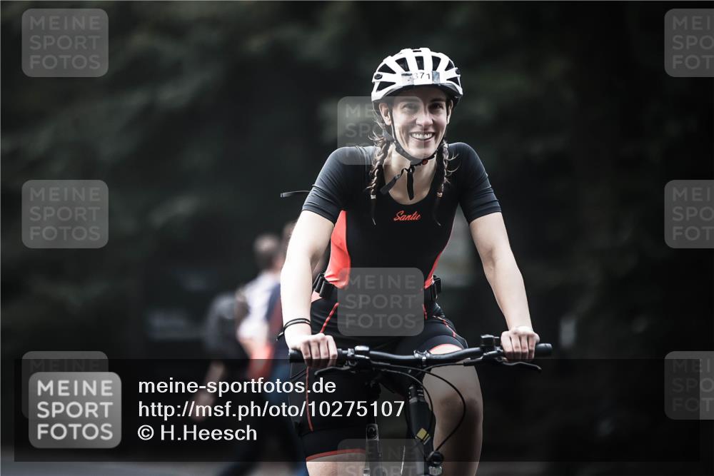 13.09.2026 - Stadtparktriathlon H.Heesch http://msf.ph/oto/10275107 13.09.2026 10:32:07 Radfahren 271, 371, 387 meine-sportfotos.de