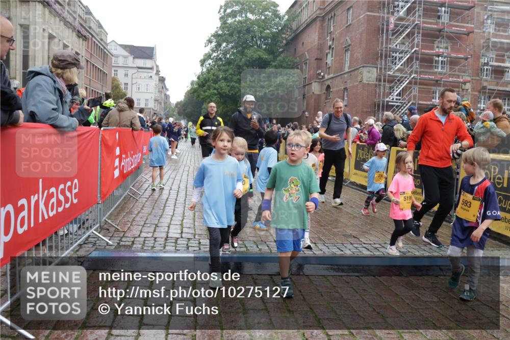 13.09.2026 - Kiel Lauf Yannick Fuchs http://msf.ph/oto/10275127 13.09.2026 08:37:35 Ziel 52, 1212, 1221, 2036, 2858, 3071, 3262, 3521, 4379, 5186, 5290, 6149, 6457, 6458, 6624, 9941, 12066, 12470, 12651, 12657, 12838, 82, 751, 781, 873, 910, 1055, 1233, 1283, 2025, 2229, 2552, 2567, 3252, 3815, 4018, 4705, 5096, 5275, 5288, 5617, 5722, 6272, 6358, 6440, 6817, 7146, 7176, 7183, 7184, 7838, 8070, 8184, 8243, 8258, 8471, 8612, 8650, 8653, 8907, 9233, 9303, 9422, 9586, 10221, 10714, 10800, 11206, 11236, 11487, 11563, 11806, 12469 meine-sportfotos.de