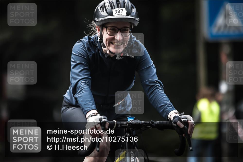 13.09.2026 - Stadtparktriathlon H.Heesch http://msf.ph/oto/10275136 13.09.2026 10:32:13 Radfahren 231, 371, 387 meine-sportfotos.de