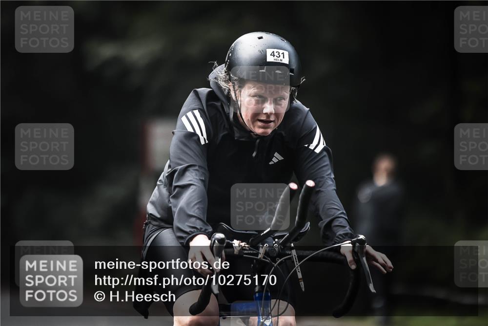 13.09.2026 - Stadtparktriathlon H.Heesch http://msf.ph/oto/10275170 13.09.2026 10:32:20 Radfahren 231, 404, 431 meine-sportfotos.de