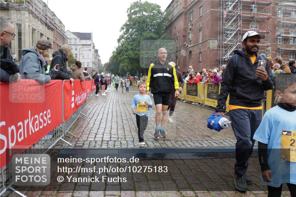 13.09.2026 - Kiel Lauf Yannick Fuchs http://msf.ph/oto/10275183 13.09.2026 08:37:38 Ziel 52, 1212, 1214, 1221, 2036, 2858, 3071, 3262, 3521, 4379, 5186, 5290, 6149, 6457, 6458, 6624, 9941, 12066, 12470, 12651, 12657, 12838, 52, 82, 751, 781, 873, 910, 1055, 1233, 1283, 2025, 2229, 2567, 3252, 3815, 4018, 4705, 5288, 5617, 5722, 6272, 6358, 6440, 7146, 7176, 7183, 7184, 8184, 8258, 8612, 8907, 9233, 9303, 9422, 9586, 10221, 10714, 10800, 11206, 11236, 11487, 11563, 11806, 12066, 12469, 2936, 873, 910, 3815, 6440 meine-sportfotos.de
