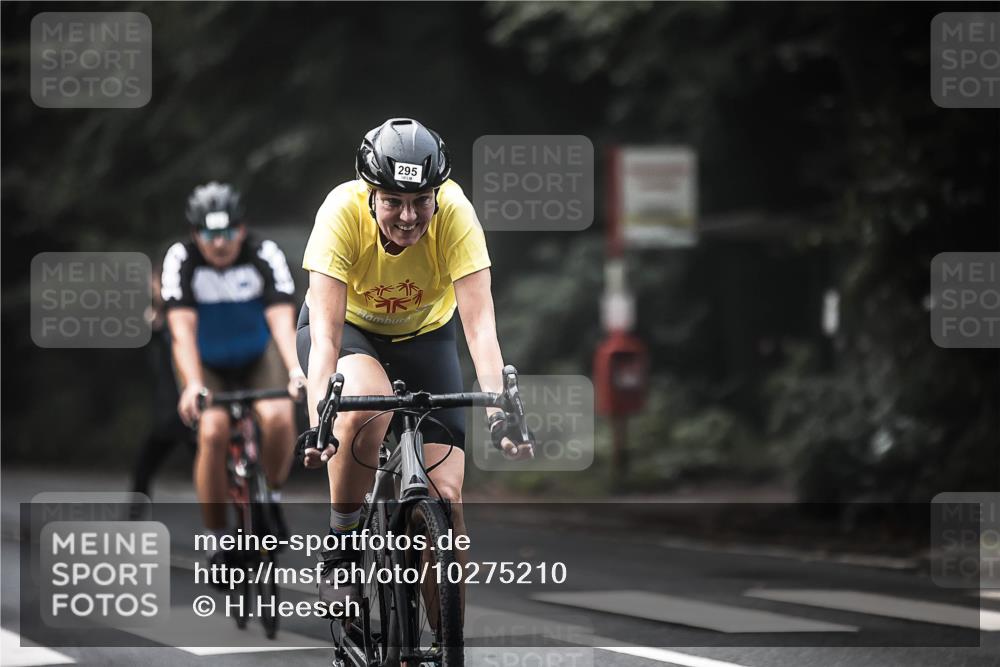 13.09.2026 - Stadtparktriathlon H.Heesch http://msf.ph/oto/10275210 13.09.2026 10:32:27 Radfahren 224, 277, 295, 404 meine-sportfotos.de
