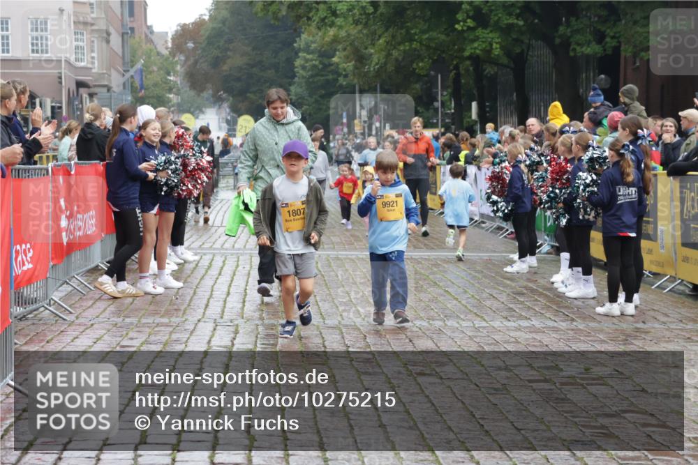 13.09.2026 - Kiel Lauf Yannick Fuchs http://msf.ph/oto/10275215 13.09.2026 08:37:42 Ziel 593, 1212, 1214, 1221, 1621, 2858, 3521, 4379, 5186, 5199, 5290, 6149, 6458, 7612, 9887, 9941, 12470, 52, 82, 751, 781, 1055, 1233, 1283, 2025, 2036, 2229, 2567, 3071, 3252, 3262, 4018, 4705, 5288, 5617, 5722, 6272, 6358, 6457, 6624, 7146, 7176, 7183, 7184, 8184, 8258, 8612, 8907, 9303, 9422, 9586, 10221, 10714, 10800, 11236, 11487, 11806, 12066, 12469, 12651, 12657, 12838, 1807, 2936, 7477, 11412, 82, 873, 910, 1283, 3815, 5288, 5617, 6440 meine-sportfotos.de