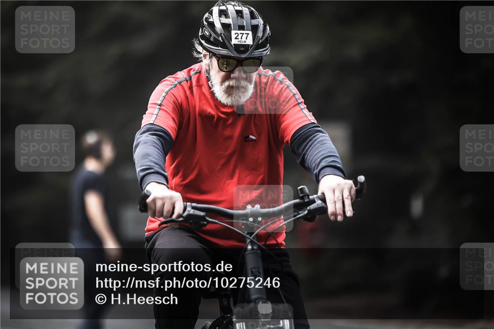 13.09.2026 - Stadtparktriathlon H.Heesch http://msf.ph/oto/10275246 13.09.2026 10:32:30 Radfahren 224, 277, 295 meine-sportfotos.de