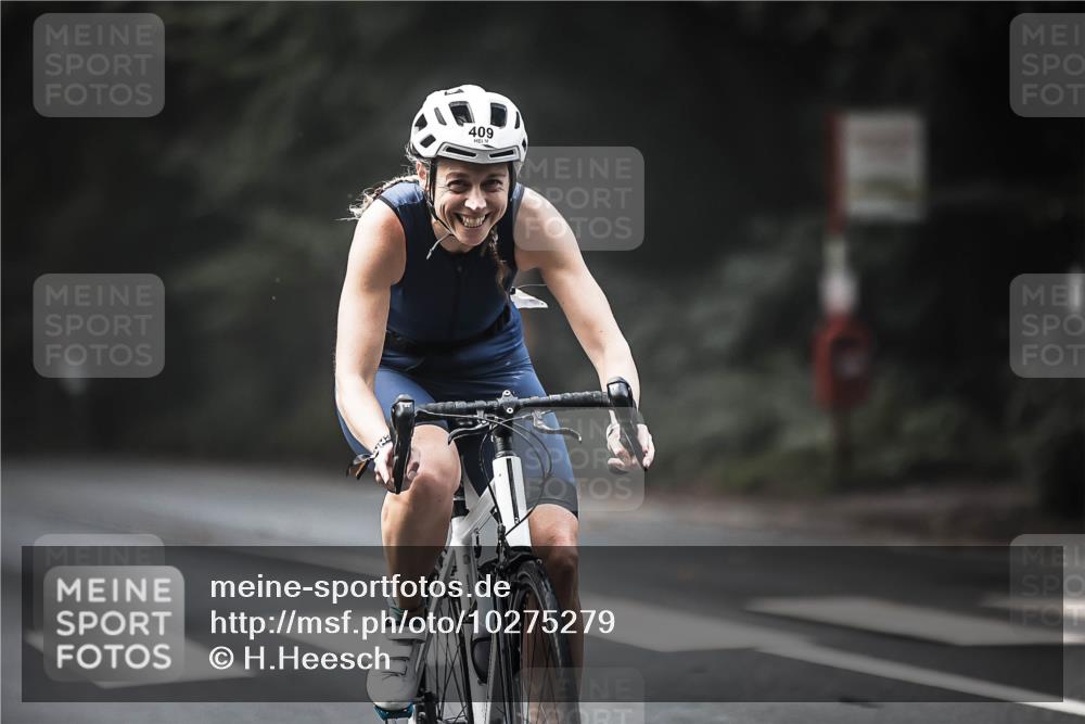 13.09.2026 - Stadtparktriathlon H.Heesch http://msf.ph/oto/10275279 13.09.2026 10:32:43 Radfahren 409, 456, 534 meine-sportfotos.de