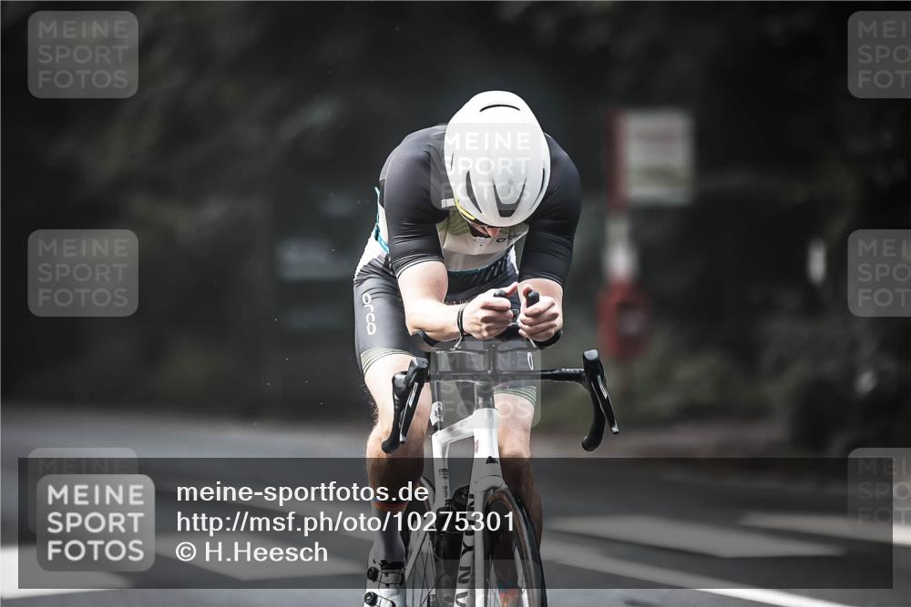 13.09.2026 - Stadtparktriathlon H.Heesch http://msf.ph/oto/10275301 13.09.2026 10:32:49 Radfahren 306, 409, 534 meine-sportfotos.de