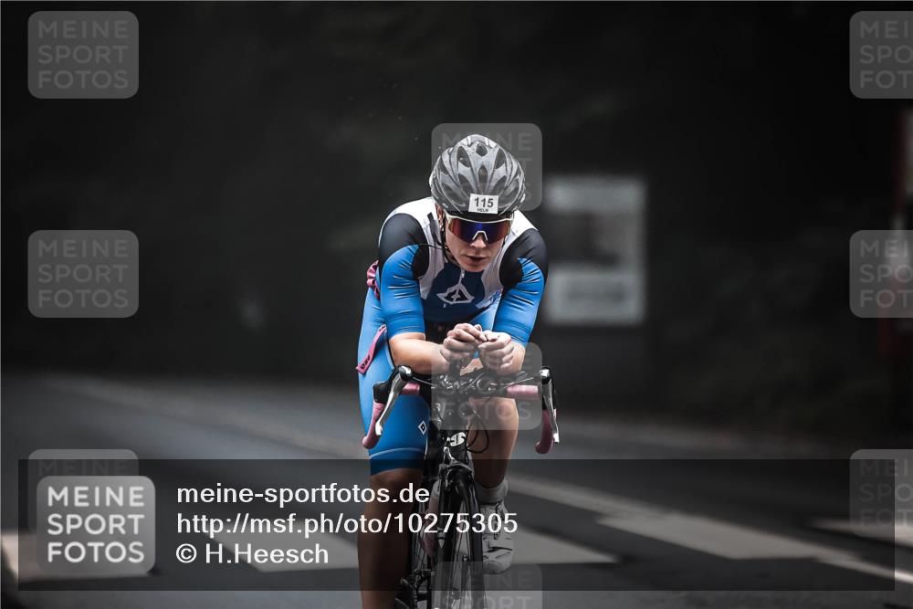 13.09.2026 - Stadtparktriathlon H.Heesch http://msf.ph/oto/10275305 13.09.2026 09:05:54 Radfahren 2, 7, 40, 115 meine-sportfotos.de