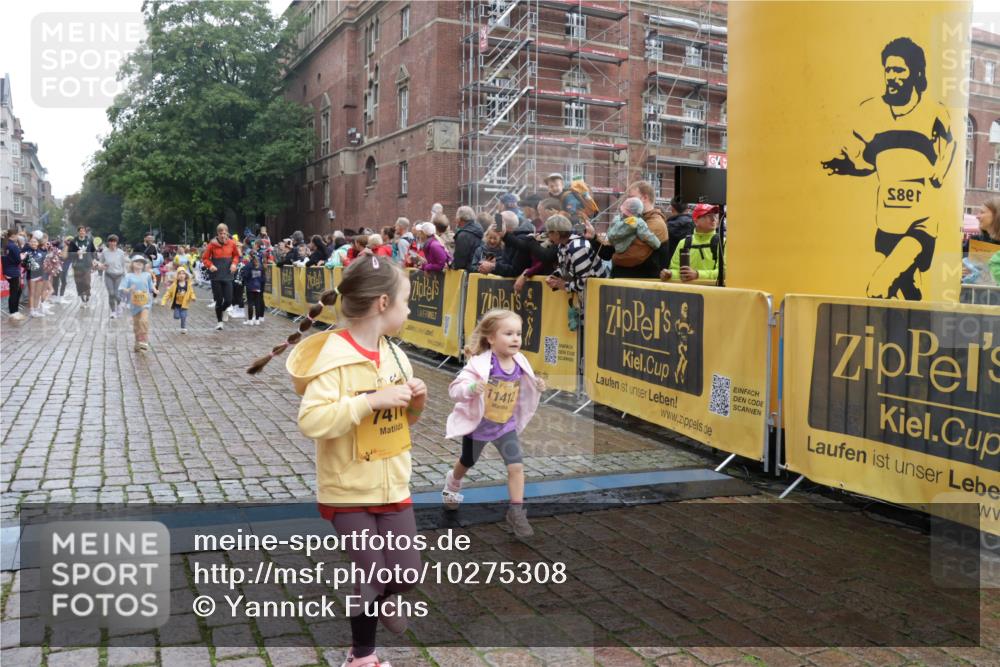 13.09.2026 - Kiel Lauf Yannick Fuchs http://msf.ph/oto/10275308 13.09.2026 08:37:50 Ziel 236, 278, 593, 1214, 1621, 4490, 5199, 5709, 5887, 7283, 7612, 9887, 10478, 11899, 52, 751, 781, 1212, 1221, 1233, 2025, 2036, 2229, 2567, 2858, 3071, 3252, 3262, 3521, 4379, 4705, 5186, 5290, 5722, 6149, 6272, 6358, 6457, 6458, 6624, 7183, 7184, 8907, 9941, 10800, 11236, 11487, 12066, 12469, 12470, 12651, 12657, 12838, 1807, 2936, 7477, 9791, 9921, 11412, 11810, 12581, 1055, 2229, 4018, 4705, 5288, 5617, 6272, 7146, 8612, 8907, 10800, 11236 meine-sportfotos.de