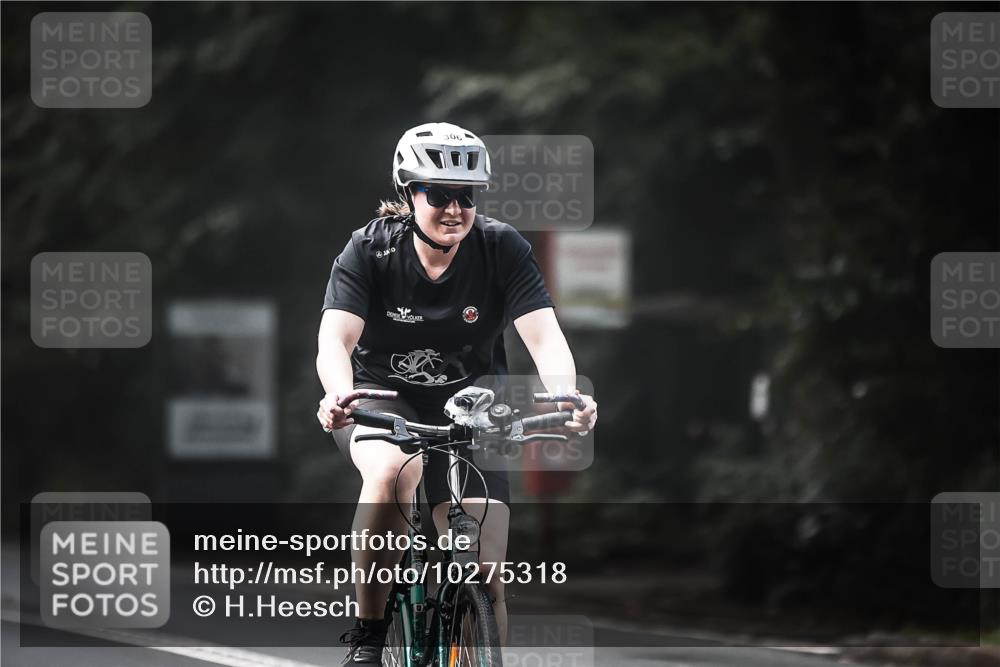 13.09.2026 - Stadtparktriathlon H.Heesch http://msf.ph/oto/10275318 13.09.2026 10:32:55 Radfahren 248, 306 meine-sportfotos.de