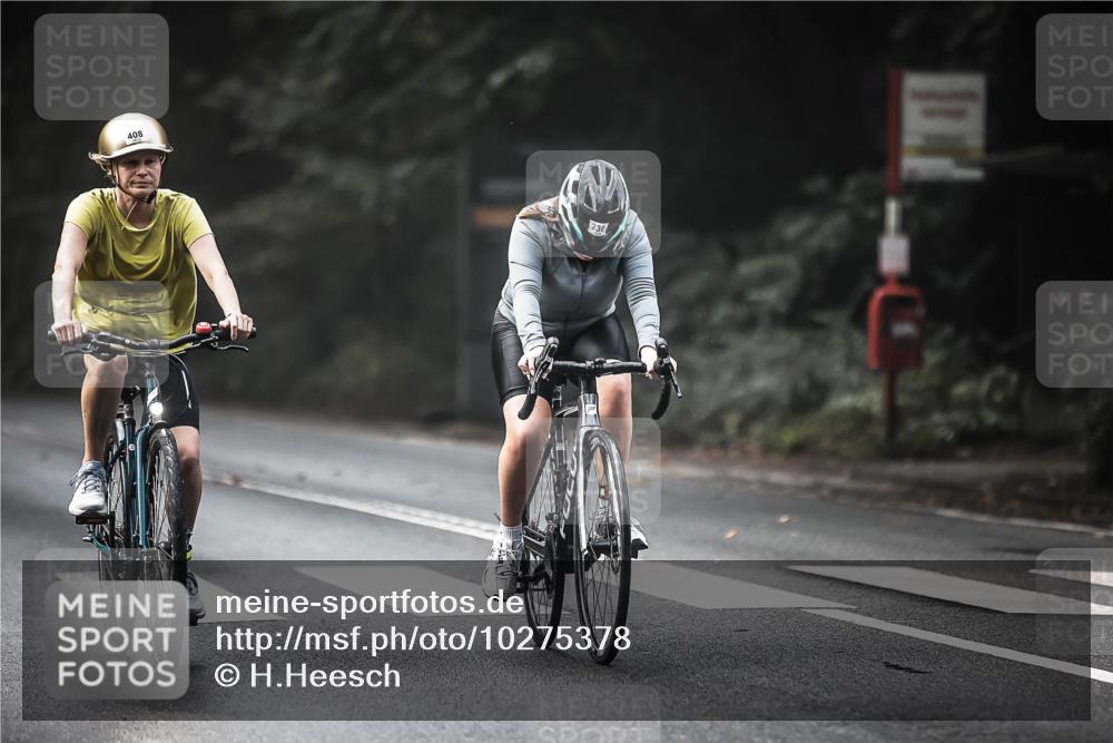 13.09.2026 - Stadtparktriathlon H.Heesch http://msf.ph/oto/10275378 13.09.2026 10:33:12 Radfahren 230, 408, 416, 509 meine-sportfotos.de