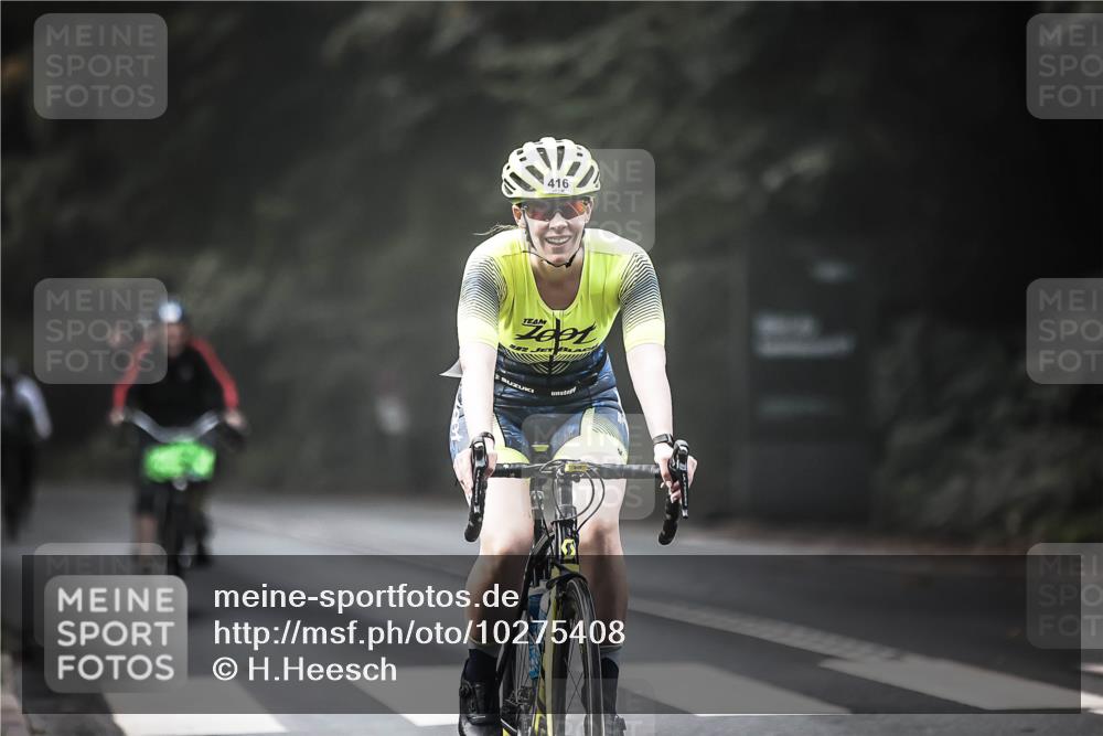 13.09.2026 - Stadtparktriathlon H.Heesch http://msf.ph/oto/10275408 13.09.2026 10:33:17 Radfahren 230, 342, 408, 416, 509 meine-sportfotos.de
