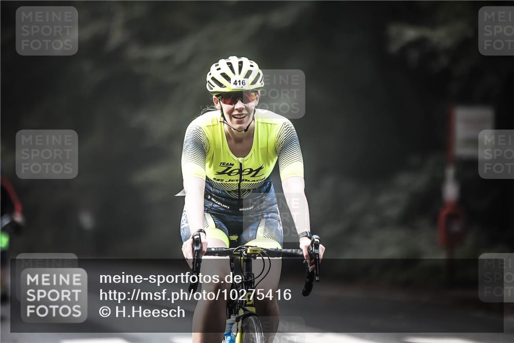 13.09.2026 - Stadtparktriathlon H.Heesch http://msf.ph/oto/10275416 13.09.2026 10:33:17 Radfahren 230, 342, 408, 416, 509 meine-sportfotos.de