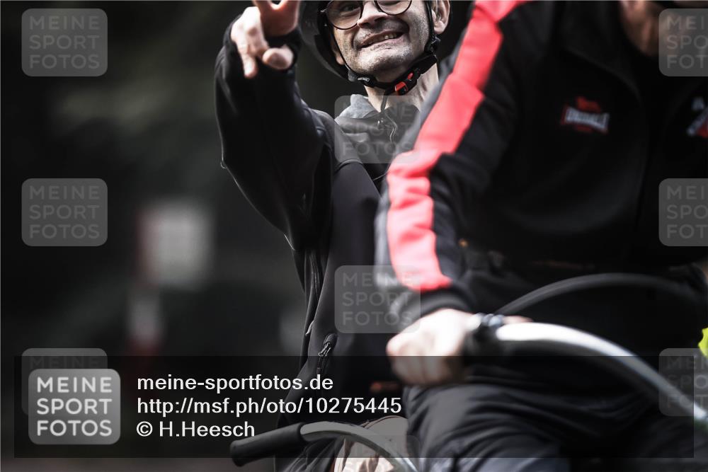 13.09.2026 - Stadtparktriathlon H.Heesch http://msf.ph/oto/10275445 13.09.2026 10:33:22 Radfahren 250, 342, 416 meine-sportfotos.de