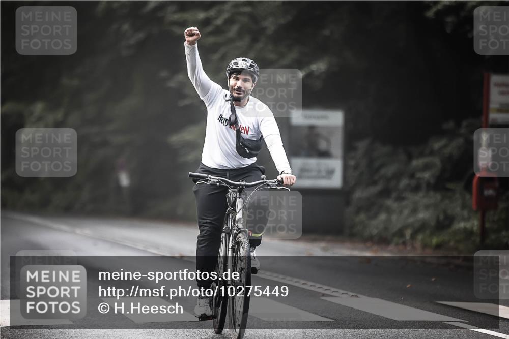 13.09.2026 - Stadtparktriathlon H.Heesch http://msf.ph/oto/10275449 13.09.2026 10:33:23 Radfahren 250, 342, 416 meine-sportfotos.de