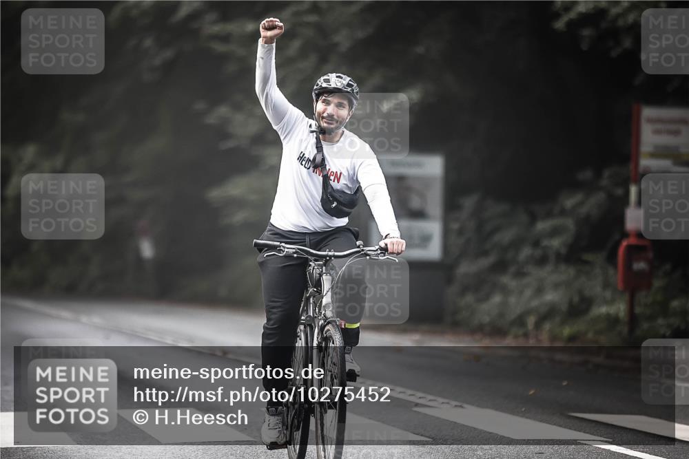 13.09.2026 - Stadtparktriathlon H.Heesch http://msf.ph/oto/10275452 13.09.2026 10:33:23 Radfahren 250, 342, 416 meine-sportfotos.de