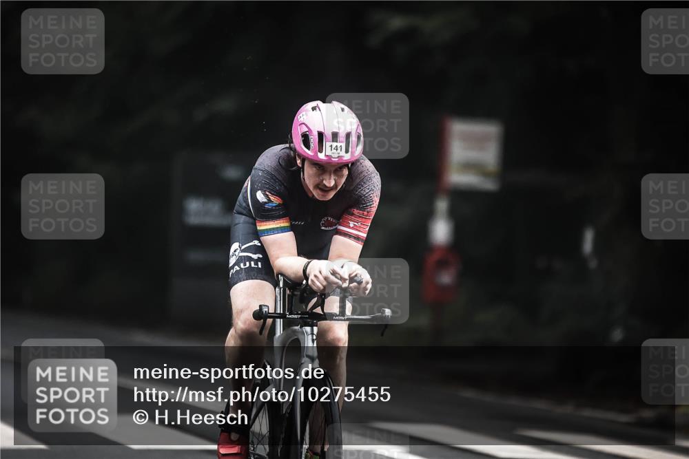 13.09.2026 - Stadtparktriathlon H.Heesch http://msf.ph/oto/10275455 13.09.2026 09:06:43 Radfahren 18, 25, 34, 41, 76, 102, 114, 141 meine-sportfotos.de