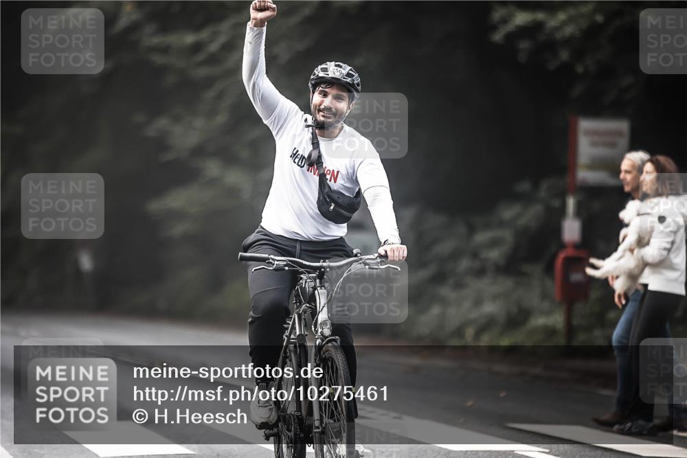 13.09.2026 - Stadtparktriathlon H.Heesch http://msf.ph/oto/10275461 13.09.2026 10:33:23 Radfahren 250, 342, 416 meine-sportfotos.de