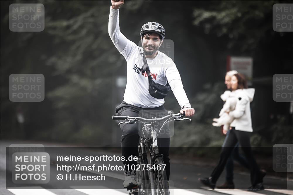 13.09.2026 - Stadtparktriathlon H.Heesch http://msf.ph/oto/10275467 13.09.2026 10:33:24 Radfahren 250, 342 meine-sportfotos.de