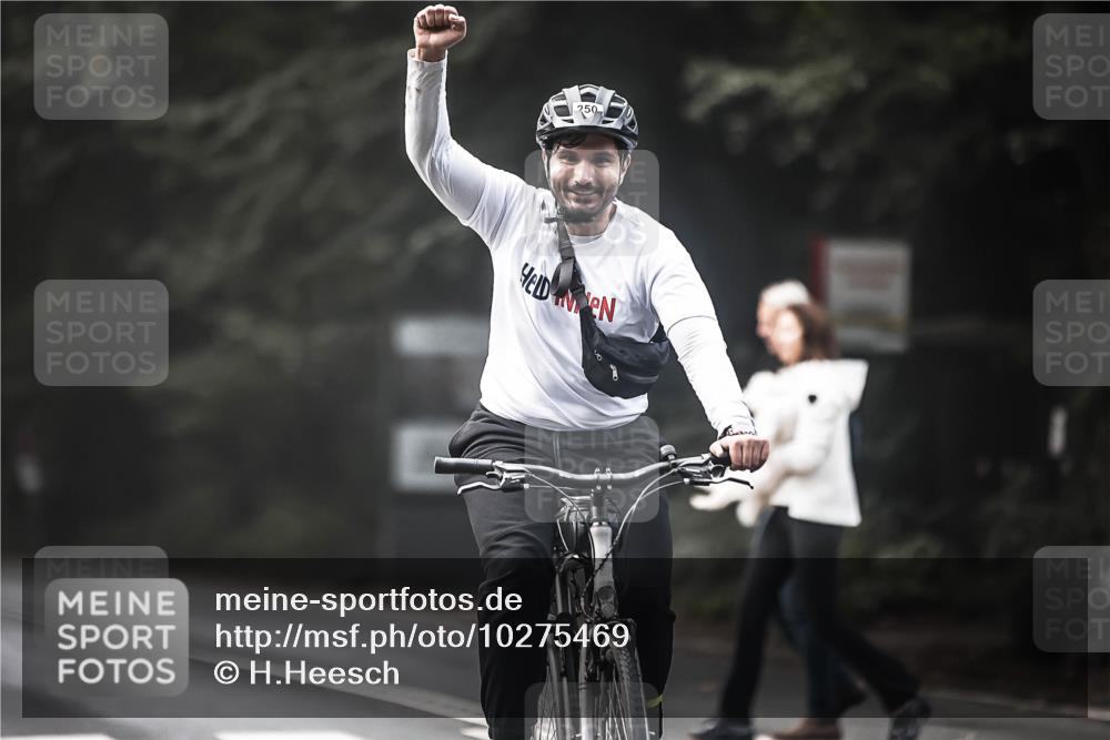13.09.2026 - Stadtparktriathlon H.Heesch http://msf.ph/oto/10275469 13.09.2026 10:33:24 Radfahren 250, 342 meine-sportfotos.de