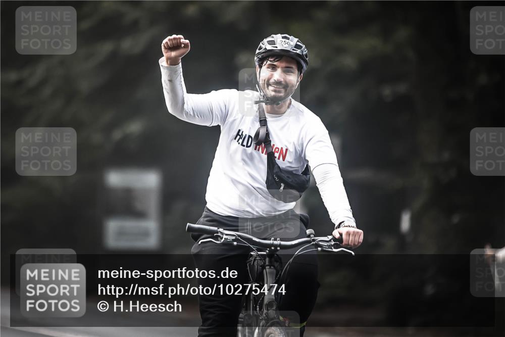 13.09.2026 - Stadtparktriathlon H.Heesch http://msf.ph/oto/10275474 13.09.2026 10:33:24 Radfahren 250, 342 meine-sportfotos.de