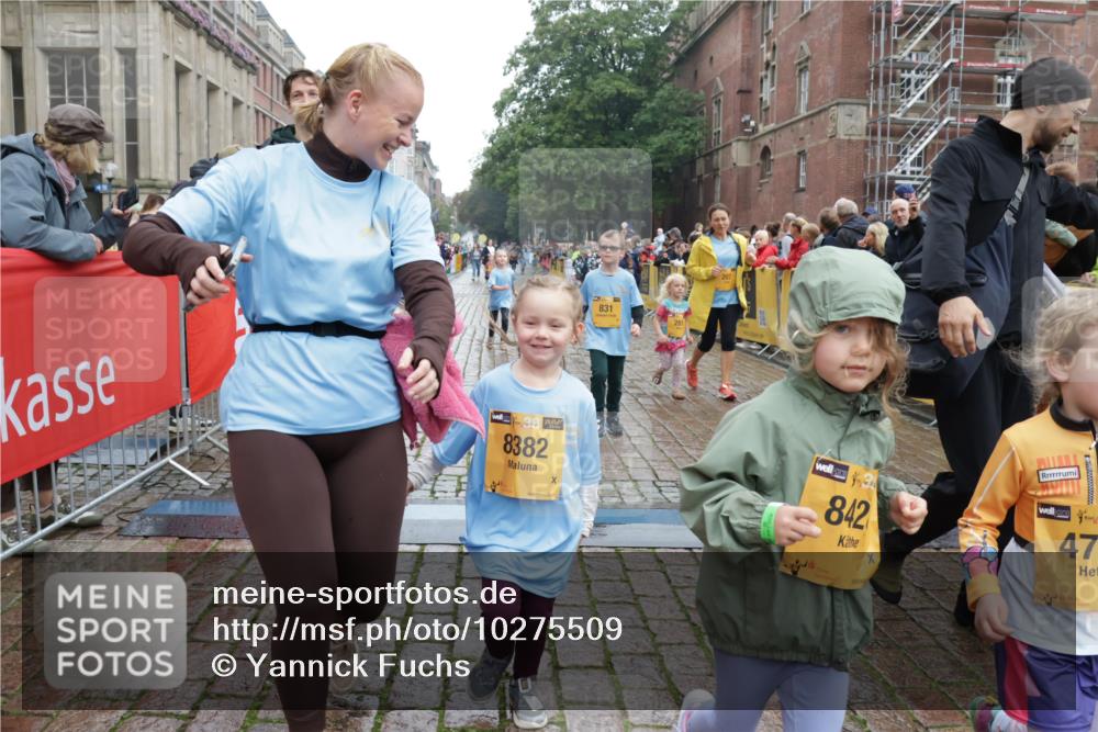 13.09.2026 - Kiel Lauf Yannick Fuchs http://msf.ph/oto/10275509 13.09.2026 08:37:59 Ziel 278, 1807, 2936, 4490, 5709, 7477, 10478, 11412, 11899, 52, 236, 278, 593, 781, 1212, 1214, 1221, 1233, 1621, 2025, 2036, 2858, 3071, 3262, 3521, 4379, 5186, 5199, 5290, 5887, 6149, 6457, 6458, 6624, 7283, 7612, 9887, 9941, 10478, 12066, 12470, 12651, 12657, 12838, 281, 4085, 4734, 8382, 8428, 9791, 9921, 11810, 12581, 751, 781, 1233, 2025, 2567, 3252, 4705, 5722, 6272, 6358, 7183, 7184, 10800, 11236, 12469 meine-sportfotos.de