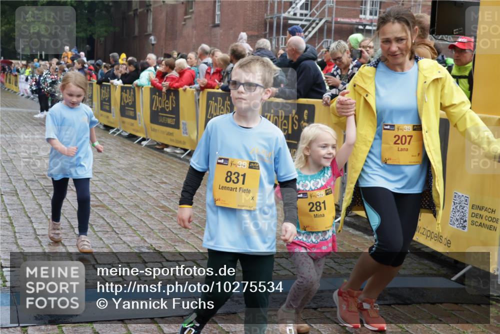 13.09.2026 - Kiel Lauf Yannick Fuchs http://msf.ph/oto/10275534 13.09.2026 08:38:02 Ziel 1807, 2936, 4490, 5709, 7477, 9791, 9921, 11412, 11810, 11899, 52, 236, 278, 593, 1212, 1214, 1221, 1621, 2036, 2858, 3071, 3262, 3521, 4379, 5186, 5199, 5290, 5709, 5887, 6149, 6457, 6458, 6624, 7283, 7612, 9887, 9941, 10478, 11899, 12066, 12470, 12651, 12657, 12838, 281, 4085, 4734, 8382, 8428, 12581, 52, 751, 781, 1233, 2025, 2567, 3252, 3262, 6358, 6624, 7183, 7184, 12066, 12469, 12651, 12657, 12838 meine-sportfotos.de