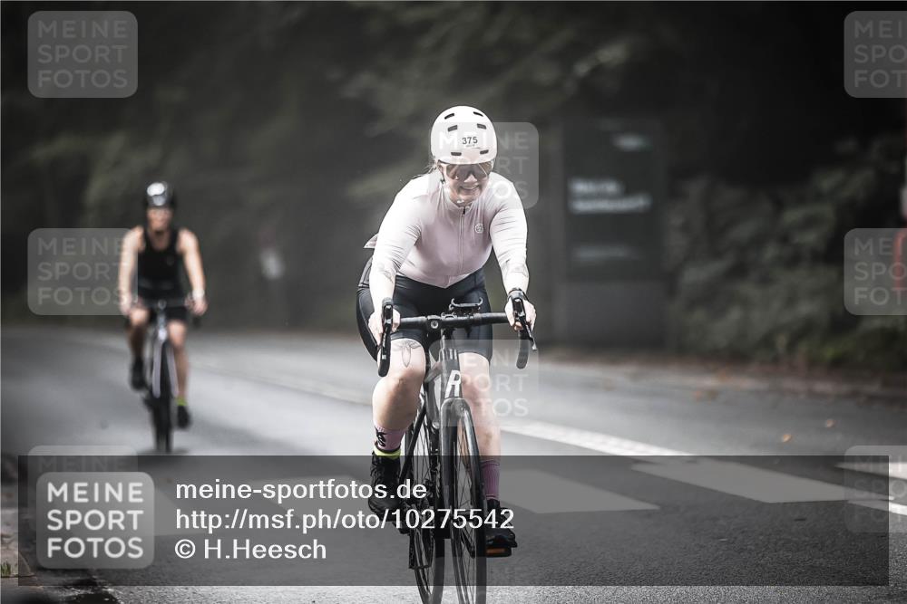 13.09.2026 - Stadtparktriathlon H.Heesch http://msf.ph/oto/10275542 13.09.2026 10:33:45 Radfahren 375, 403, 563 meine-sportfotos.de