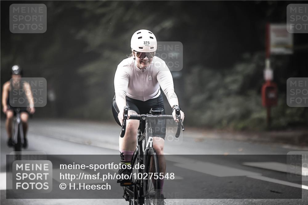 13.09.2026 - Stadtparktriathlon H.Heesch http://msf.ph/oto/10275548 13.09.2026 10:33:45 Radfahren 375, 403, 563 meine-sportfotos.de