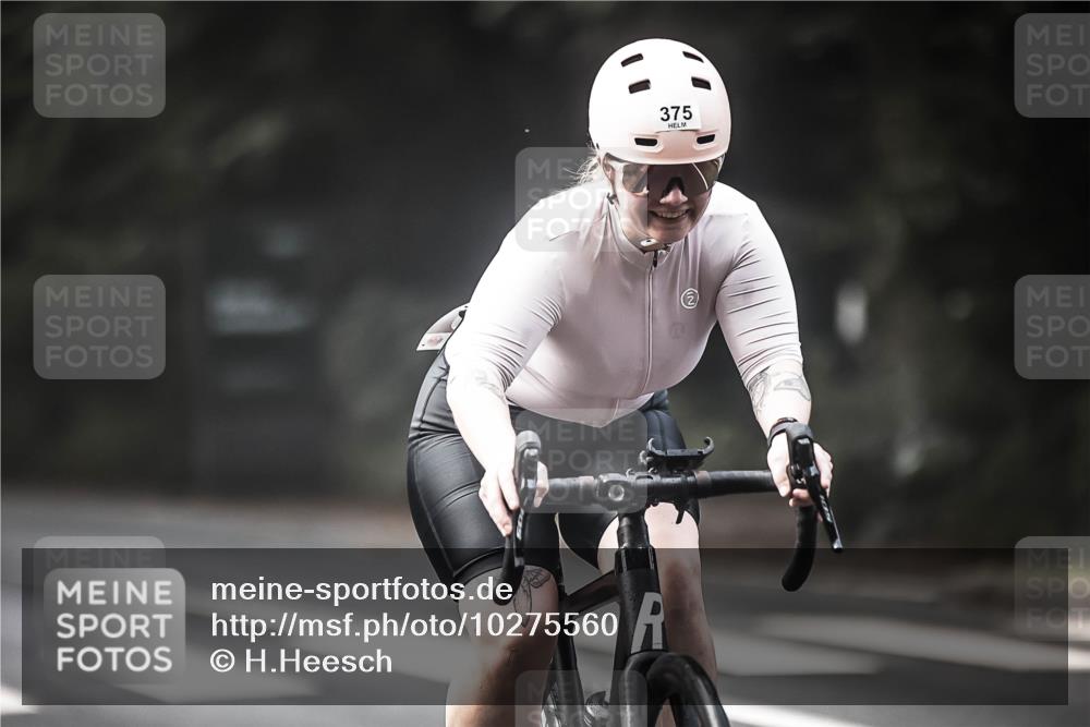 13.09.2026 - Stadtparktriathlon H.Heesch http://msf.ph/oto/10275560 13.09.2026 10:33:46 Radfahren 375, 403, 563 meine-sportfotos.de