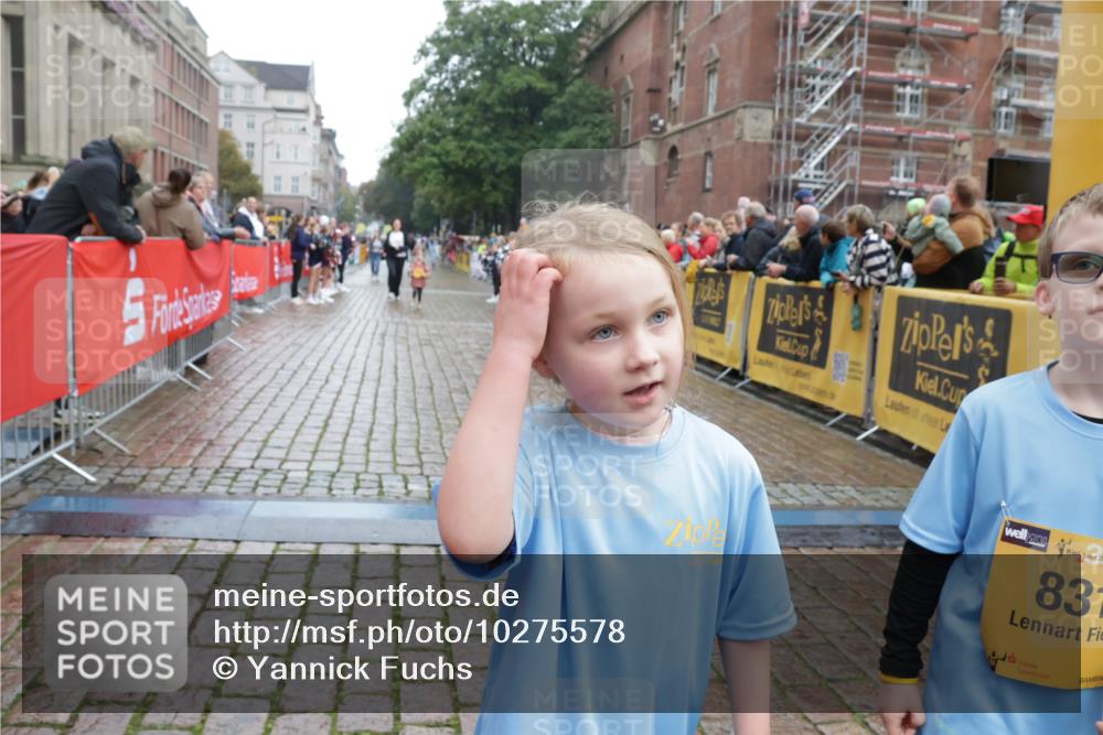 13.09.2026 - Kiel Lauf Yannick Fuchs http://msf.ph/oto/10275578 13.09.2026 08:38:04 Ziel 1807, 2936, 7477, 9791, 9921, 11412, 11810, 12581, 236, 278, 593, 1212, 1214, 1221, 1621, 2036, 2858, 3071, 3262, 3521, 4379, 4490, 5186, 5199, 5290, 5709, 5887, 6149, 6457, 6458, 6624, 7283, 7612, 9887, 9941, 10478, 11899, 12470, 12651, 12657, 12838, 281, 4085, 4423, 4734, 8382, 8428, 52, 781, 1233, 2025, 2036, 3071, 3262, 6457, 6624, 12066, 12469, 12651, 12657, 12838 meine-sportfotos.de